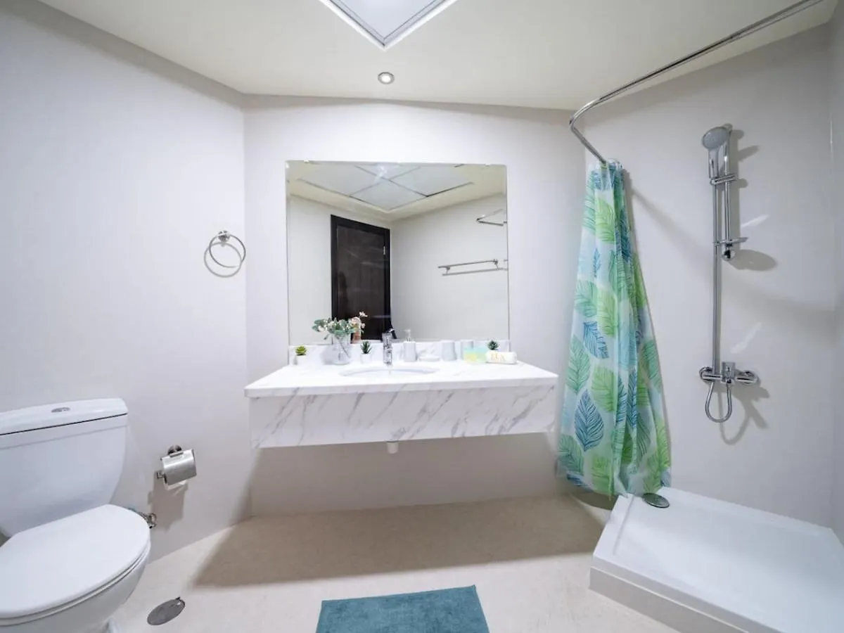 Sleek 2 Bed In Sports City Dubai