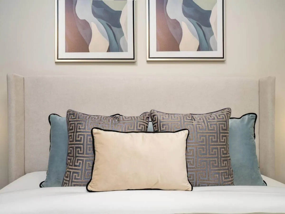 Apartment Sleek 2 Bed In Sports City Dubai United Arab Emirates